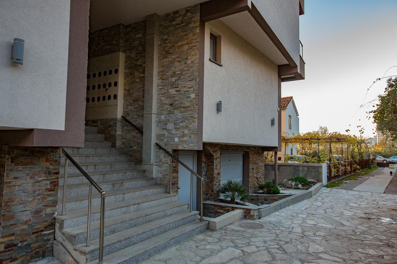 Apartment Lora Budva Bagian luar foto